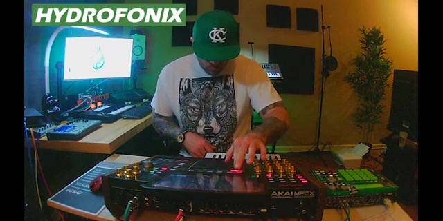 Brandon at AKAI MPC X in Hydrofonix Studio